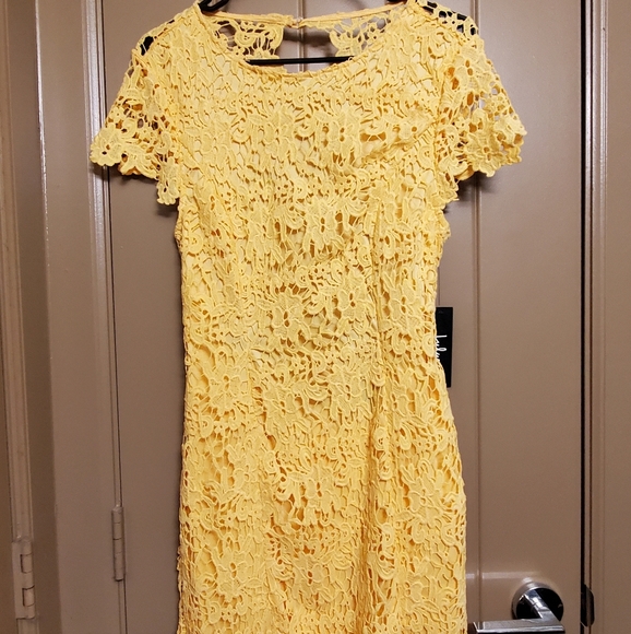 Lulu's Yellow Lace Backless Bodycon Dress - Picture 2 of 7